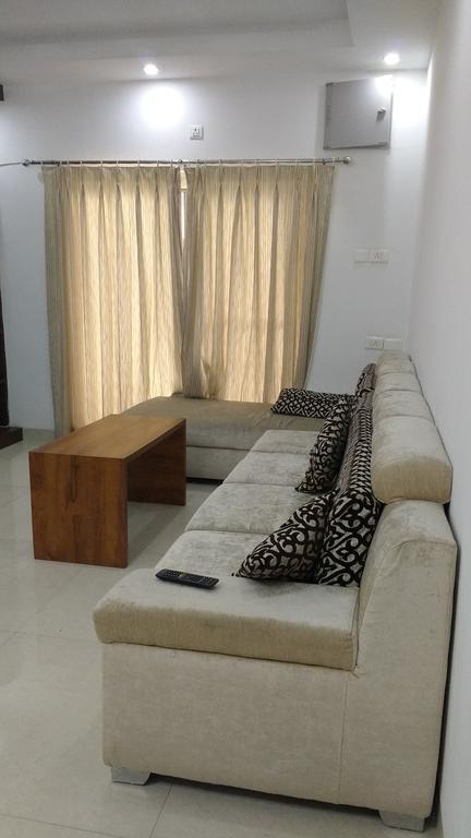 Hitech Shilparamam Guest House Hyderabad Eksteriør billede